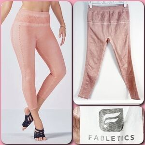 FABLETICS Washed Rosebloom Pink Perforated Seamless Capri Leggings - XS